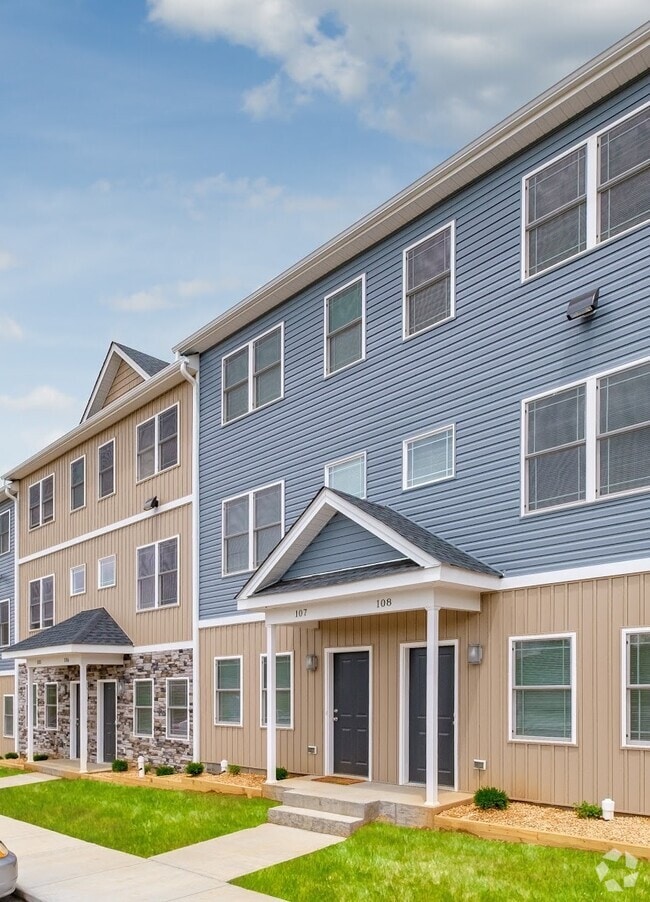 Building Photo - Staunton Apartments 201-214