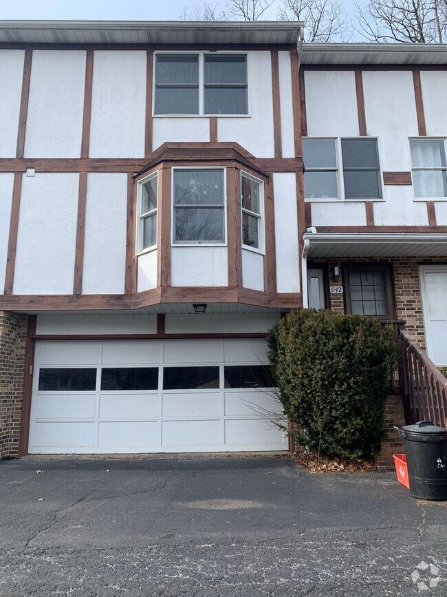 Building Photo - Galen Drive-942 Unit 942 Rental
