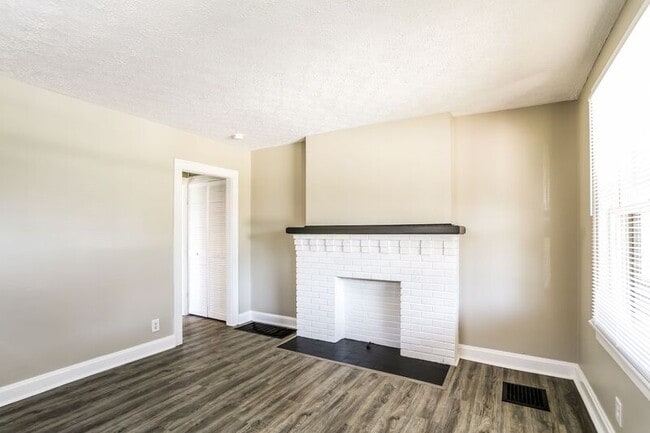 Photo - 732-734-734 E Deshler Ave