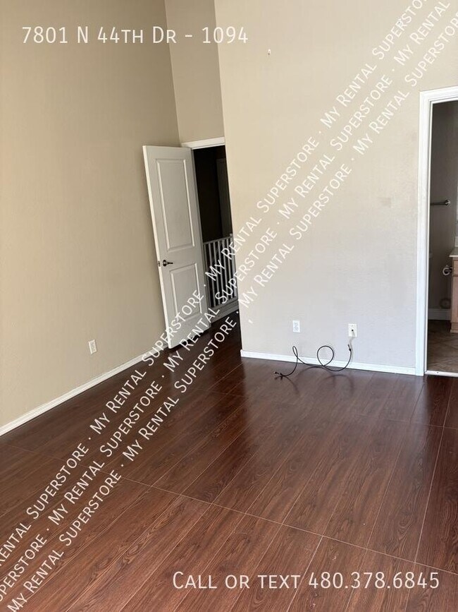 Photo - 7801 N 44th Dr