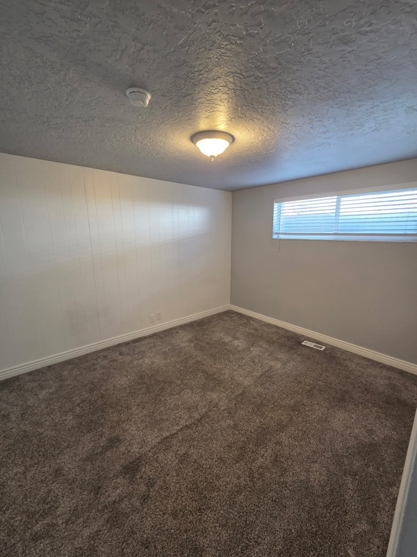 Photo - 1033 E 300 N St