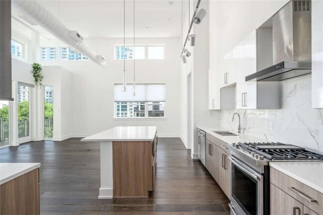 Photo - 775 Juniper St NE Unit APT 605