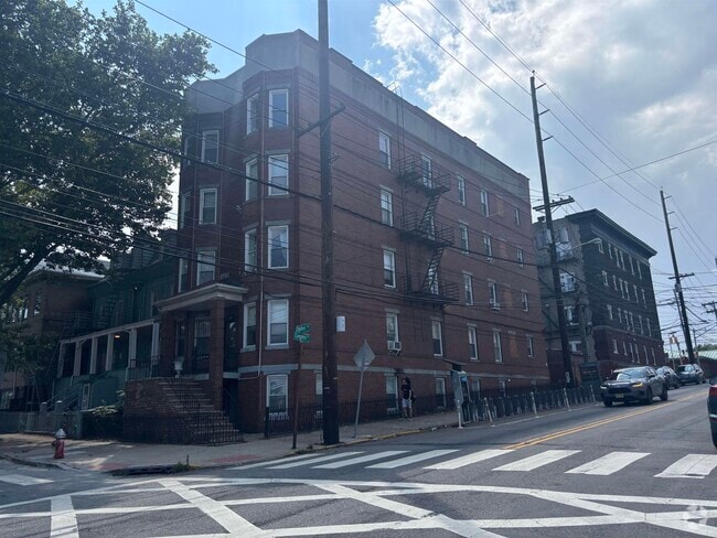 Building Photo - 445 Ogden Ave. Unit 4B Rental