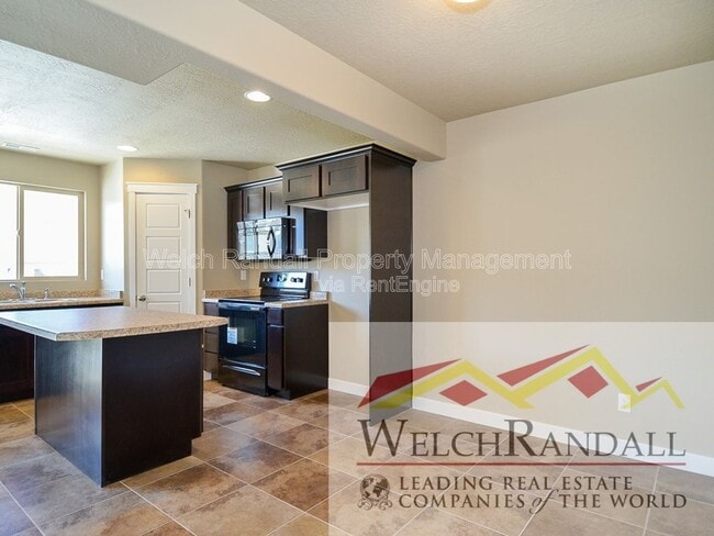 Photo - 2433 Wellington Dr