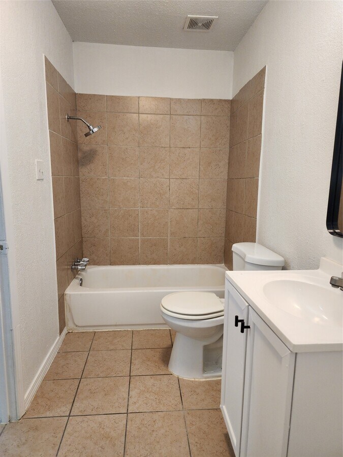 Photo - 14033 Garber Ln Unit 3