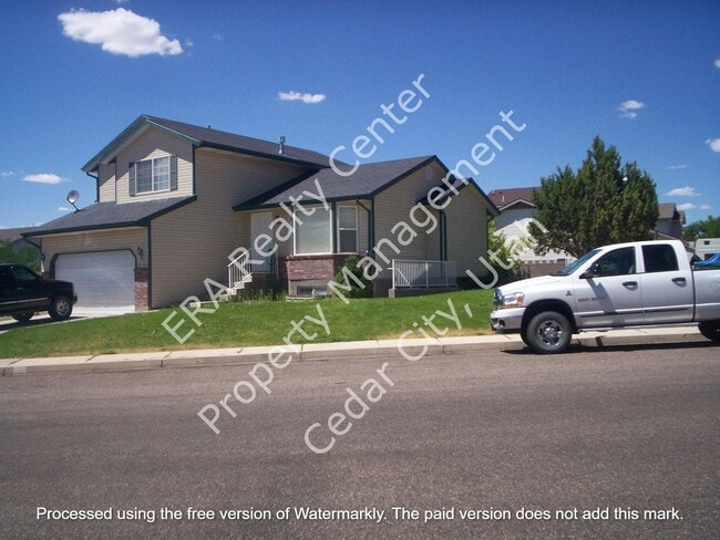 Building Photo - 461 E Cobblecreek Dr Unit B