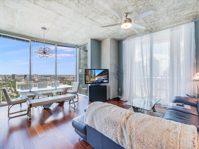 Photo - 360 Nueces St Unidad 3611