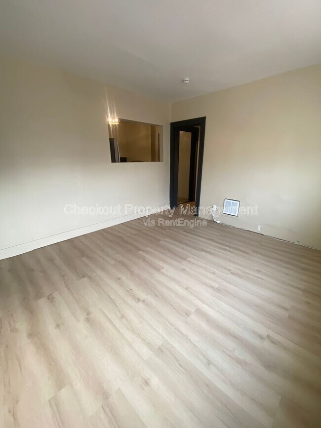 Photo - 4301 Potomac St Unit 2E