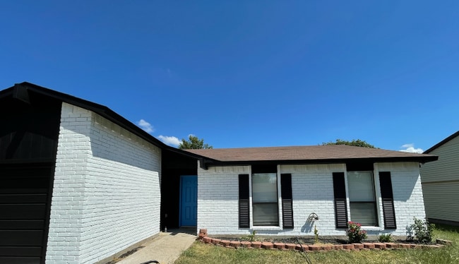 510 Woodcrest Way
