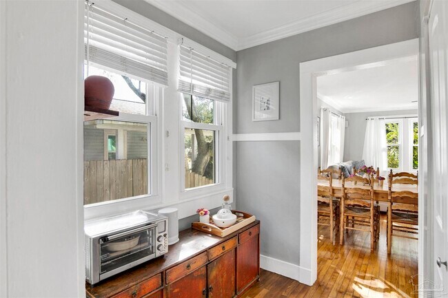 Photo - 1306 E Hernandez St