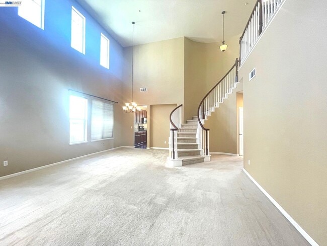 Photo - 1669 Marina Way