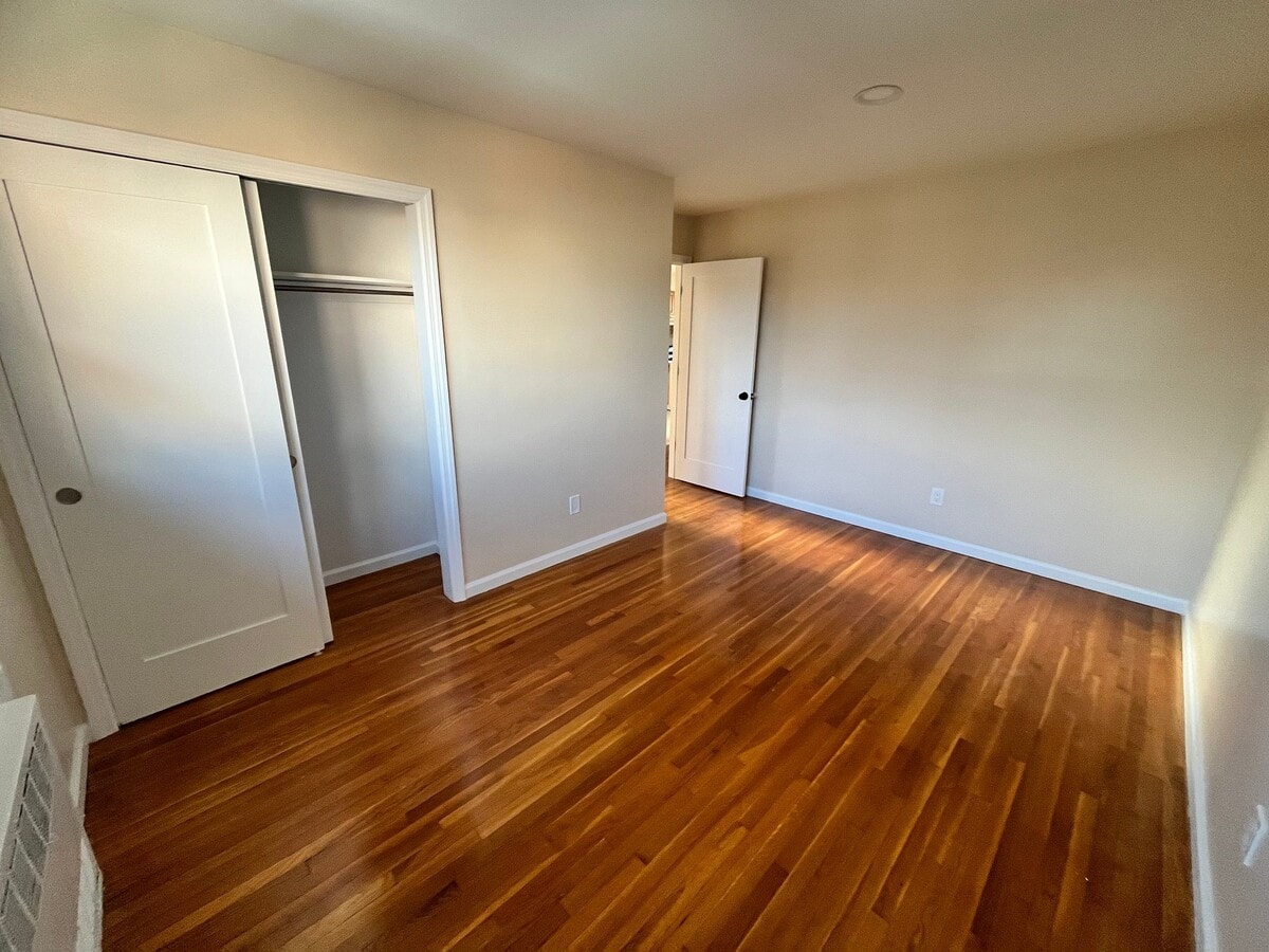 Photo - 24 Keats St Unit 1 FL