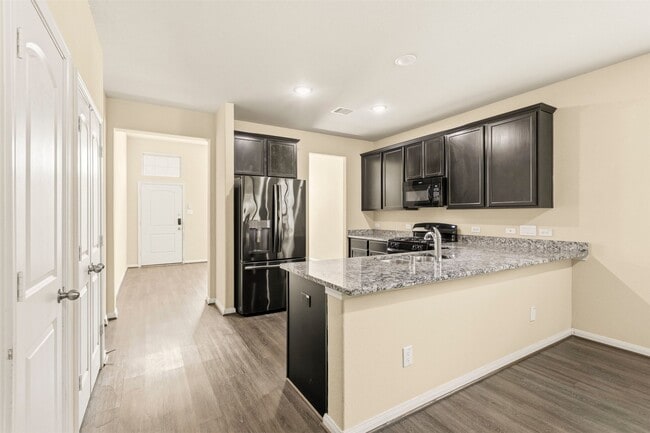 Photo - 6131 Carpenters Cove Ln