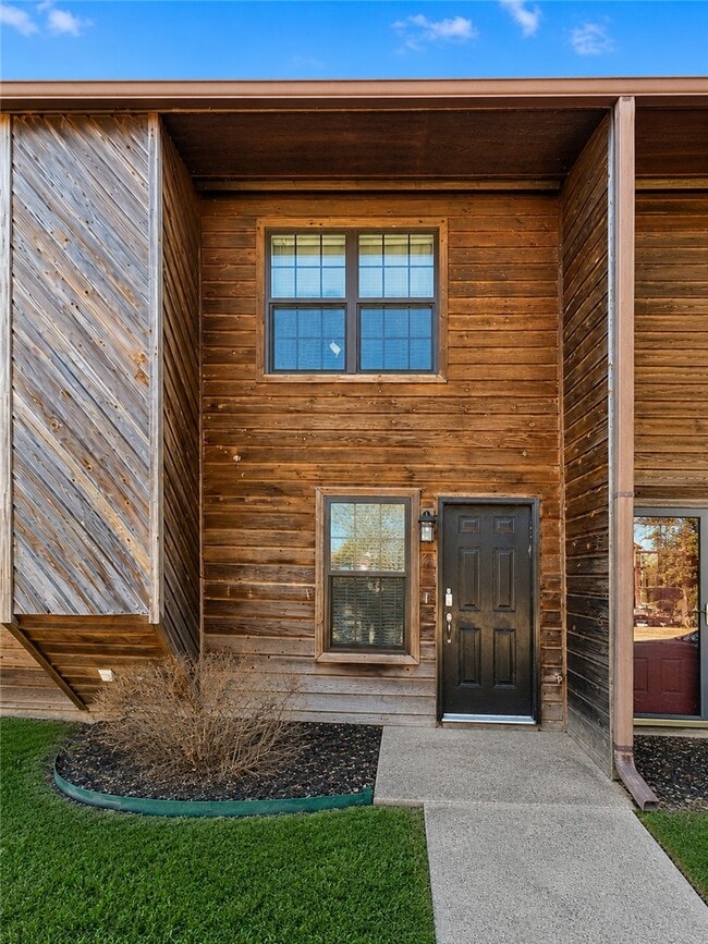 Building Photo - 1370 Oakland Ave Unit 4
