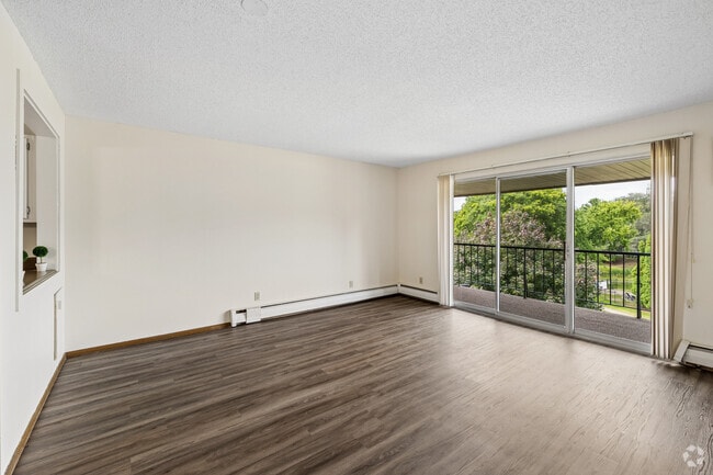2BR, 2BA - 1,112SF - Living Room