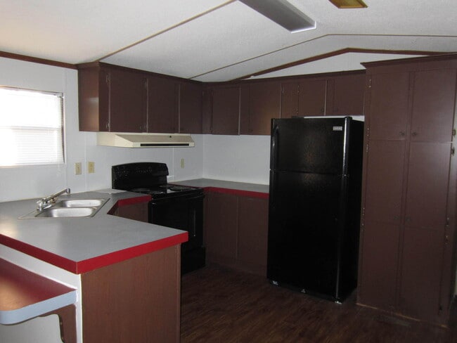 Photo - 2 Bedroom Mobile Home in Ray City