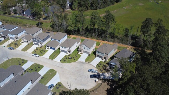 Photo - 8510 Blueberry Ash St