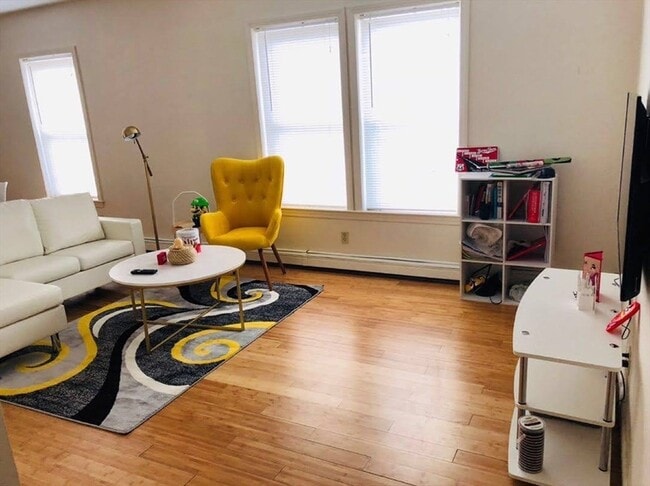 Photo - 82 Medford St Unit 1