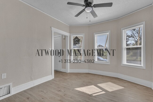 6439 Fischer Ave