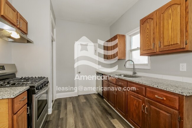 Photo - 2049 Florence Blvd