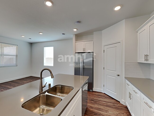 Photo - 9148 Crocker Pt Ct