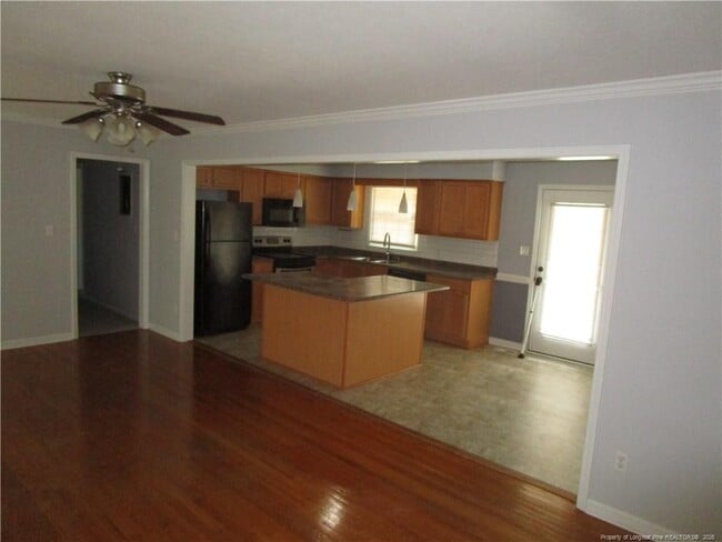 Photo - 1421 Berkshire Rd