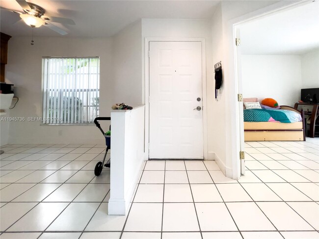 Photo - 931 Opal Terrace