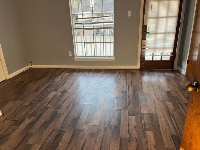 Photo - ans3412 Unit D