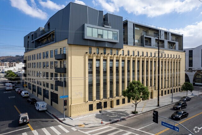 200 N San Fernando Rd - ALTA Lofts