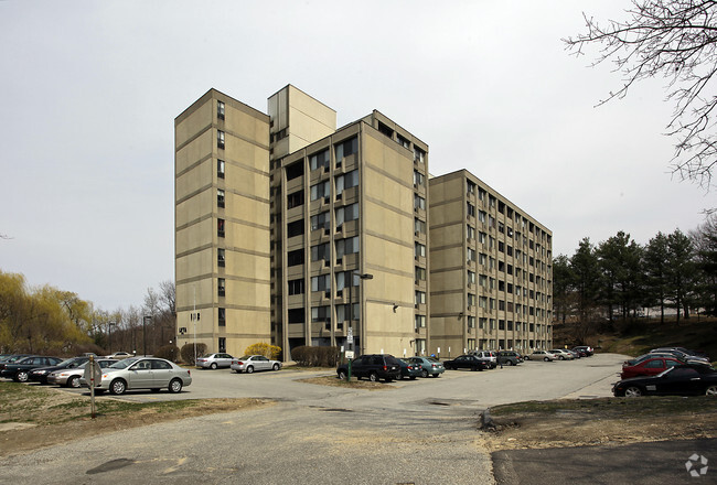 Building Photo - Lincoln Village Rental