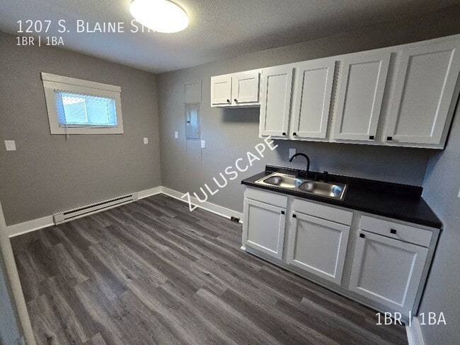 Photo - 1207 S Blaine St