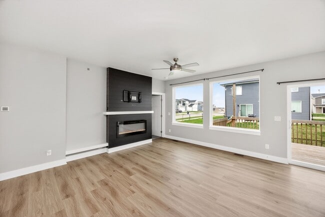 Photo - MODERN COMFORT!! 3 Bedroom, 2 Bathroom Home in Ankeny!