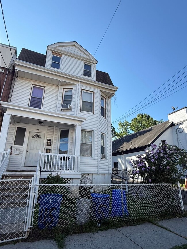 Photo - 115 Oraton St Unit 3