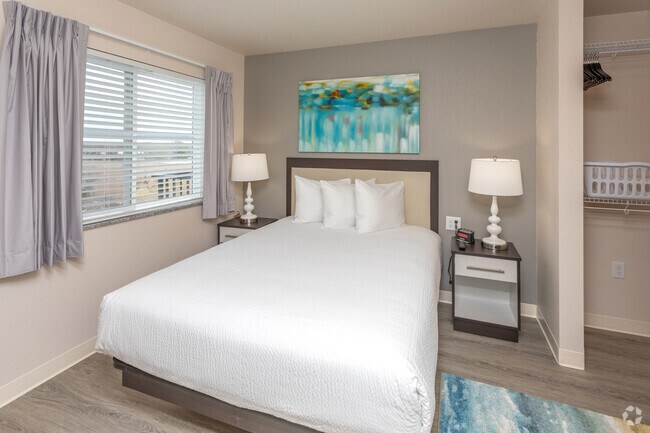 2BR, 2BA - Model