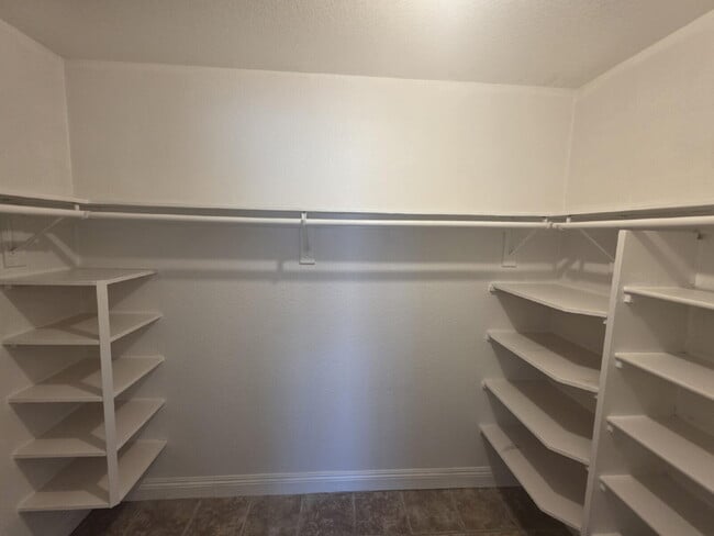 Photo - "Cozy 2-Bedroom Haven in North Las Vegas – 810 Sq Ft of Comfort on Harvard St!" Unit B