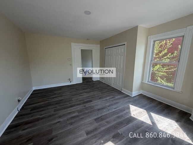 Photo - 230-230 Franklin Ave Unit FL2