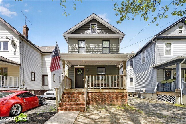 Photo - 1135 Asbury Ave
