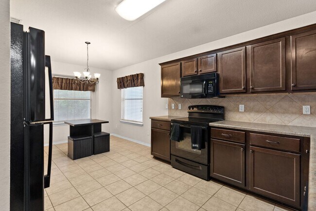 Photo - 5400 Birmingham Cir