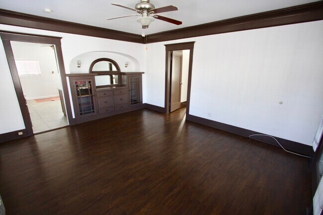 Photo - 312 N State St