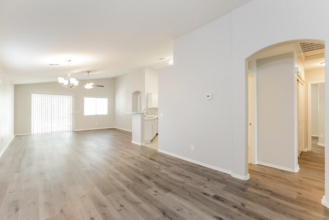 Photo - 6824 S 38th Dr