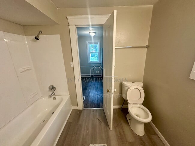 Photo - 555 Lumiere St