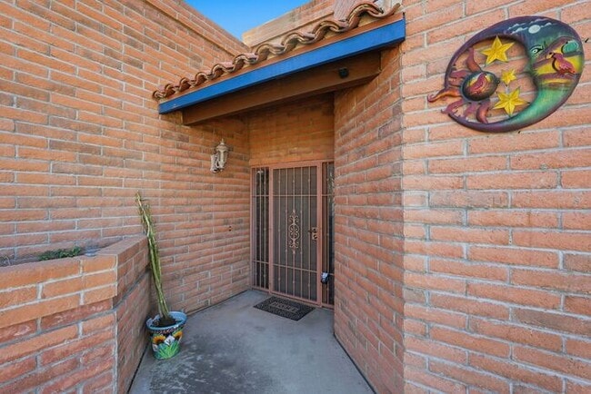 Photo - 770 N Lazy J Wy