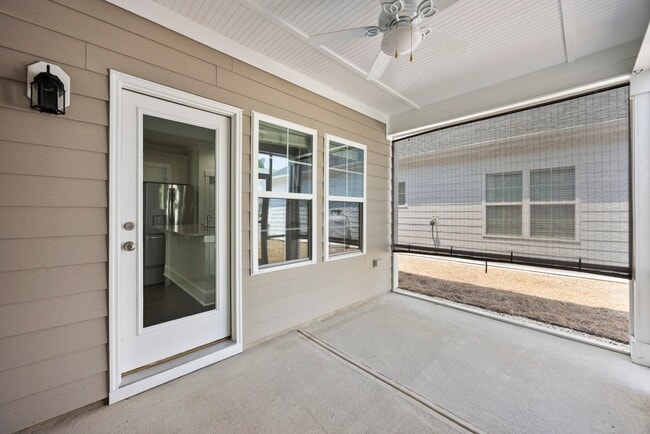 636 Countryside Ln