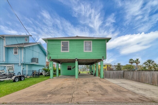 Photo - 286 Ling St