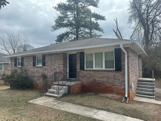 Charming 3-Bed, 2-Bath Home in Marietta - Charming 3-Bed, 2-Bath Home in Marietta