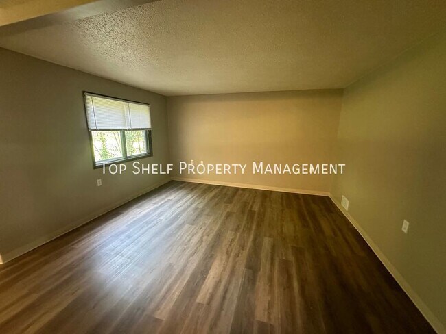 Photo - 1330 Williams St