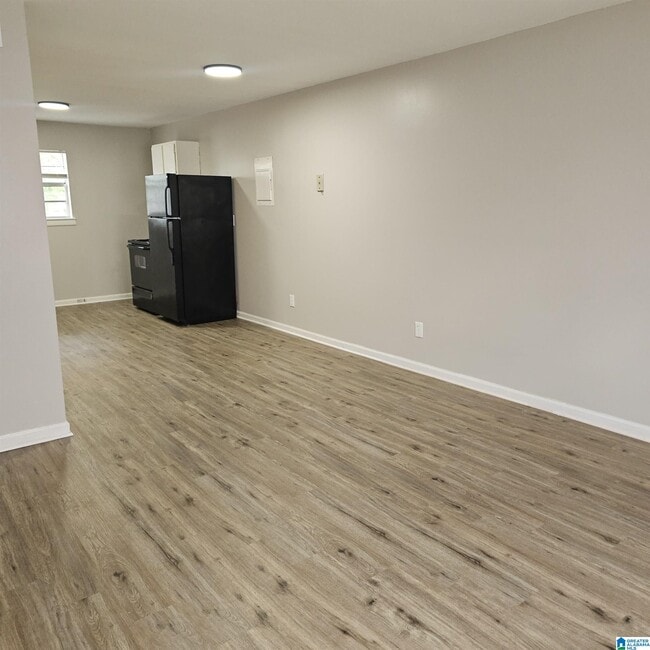 Photo - 2800 Avenue D