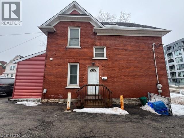 Photo - 683 King St W Unit B