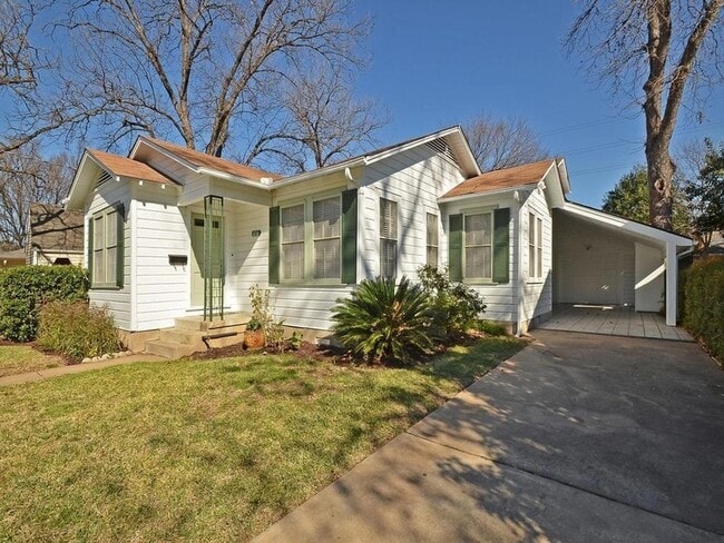 Building Photo - 1006 E 38th St Rental