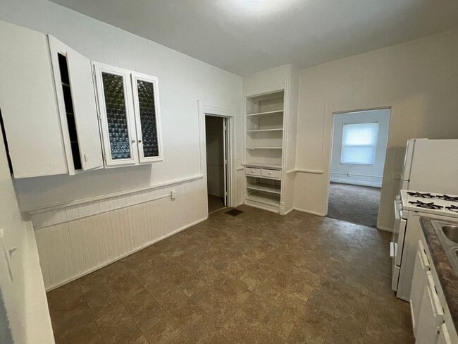 Market Square Apartments